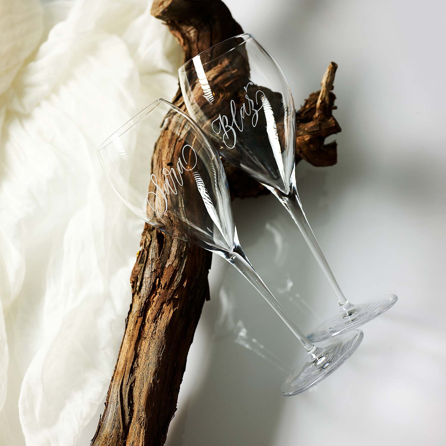 Poročni kozarci za penino (z imeni in voščilom) - ročna kaligrafija (gravirana) - Image 7